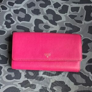 Fossil Fuchsia Wallet